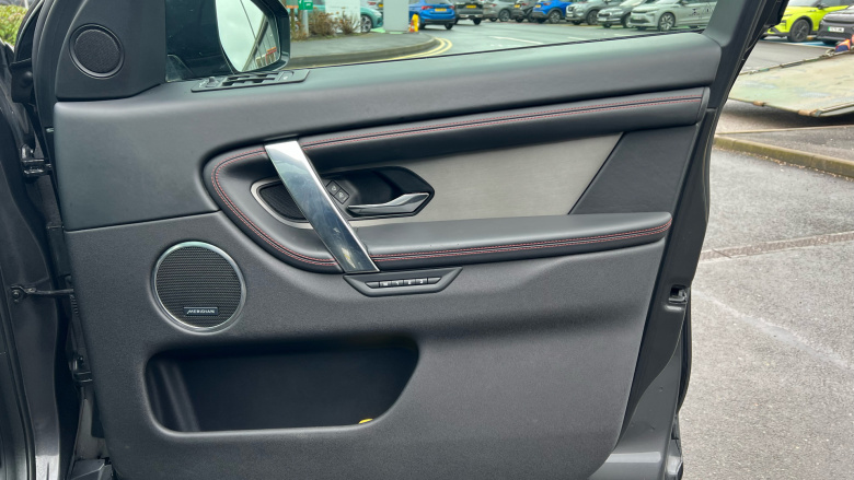 Land Rover Discovery Sport 1.5 P300e R-Dynamic HSE 5dr Auto [5 Seat] Station Wagon